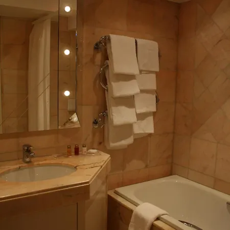 Hotel Marburger Hof 3*